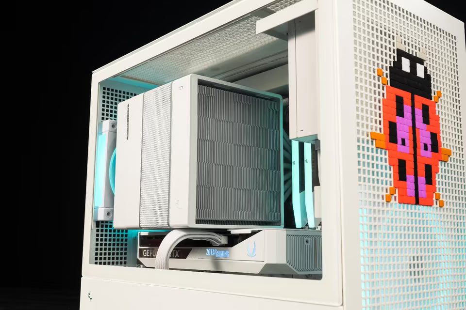 Mini High-End Gaming PC | Ryzen 7 9800X3D | RTX 5070 | White Edit