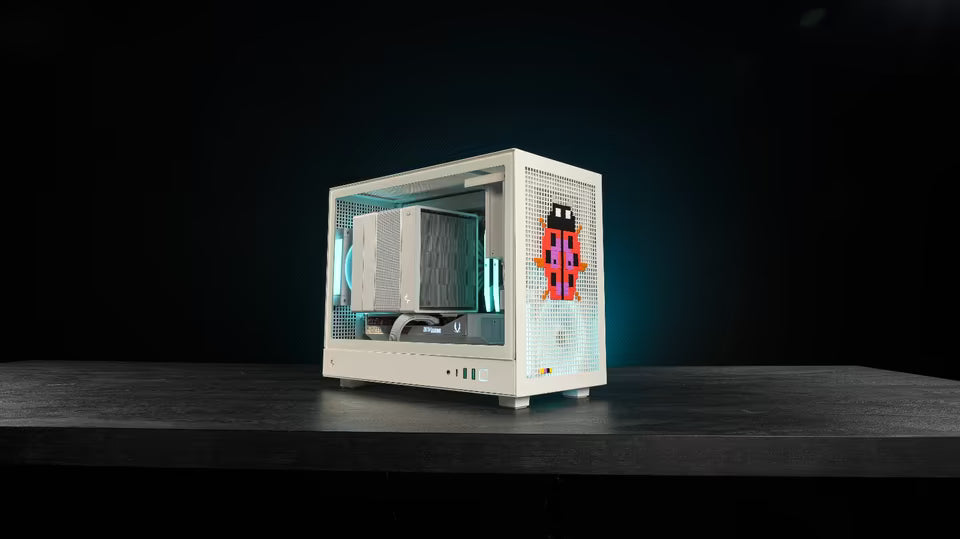Mini High-End Gaming PC | Ryzen 7 9800X3D | RTX 5070 | White Edit