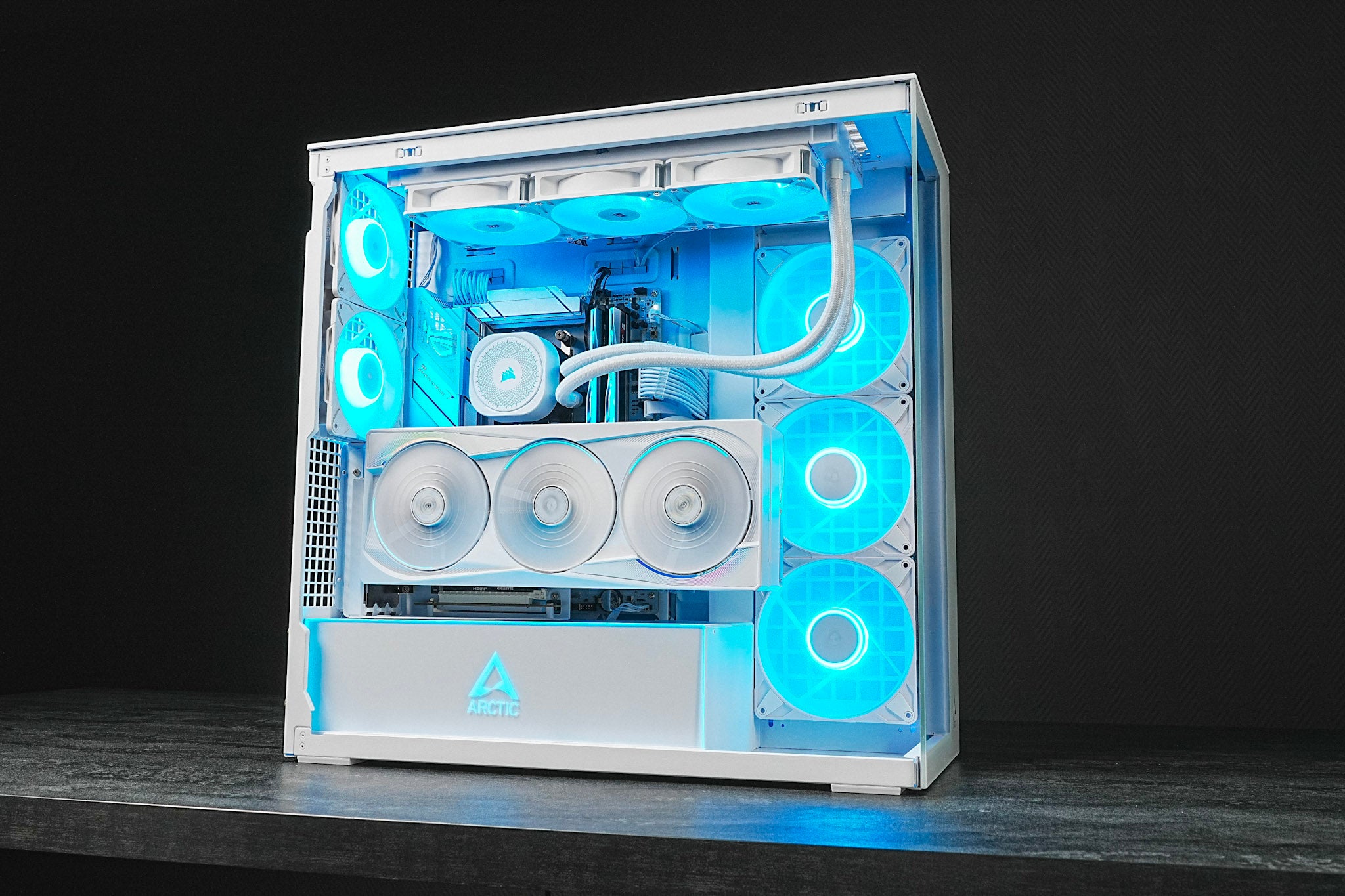 White High-End Gaming PC — PixelBuilds Edition