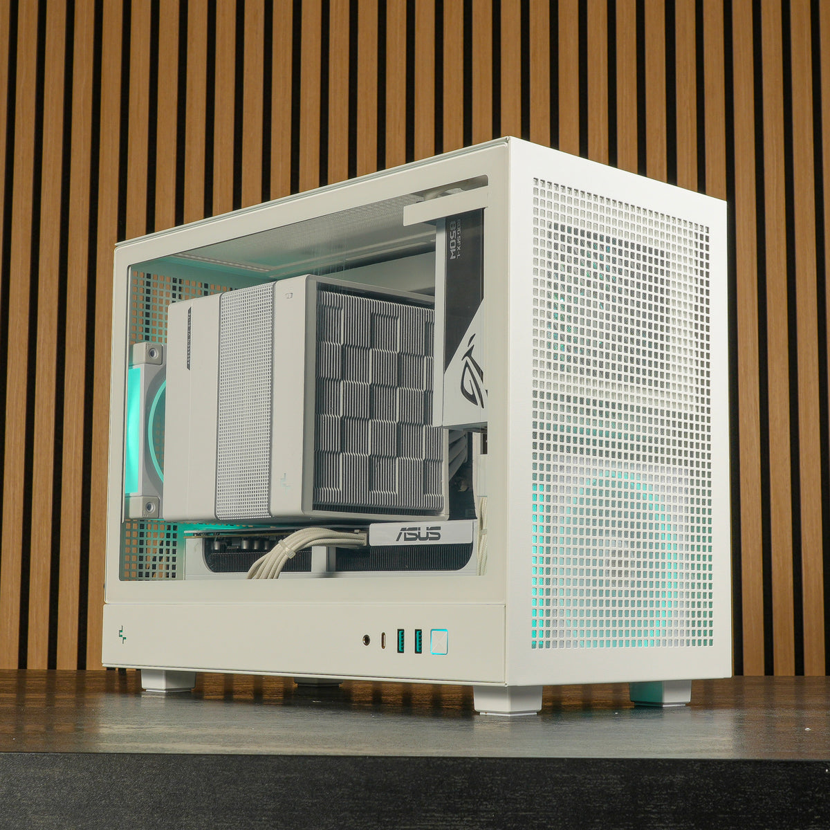Compact White Gaming PC | RTX 5070 | Ryzen 7 9800X3D