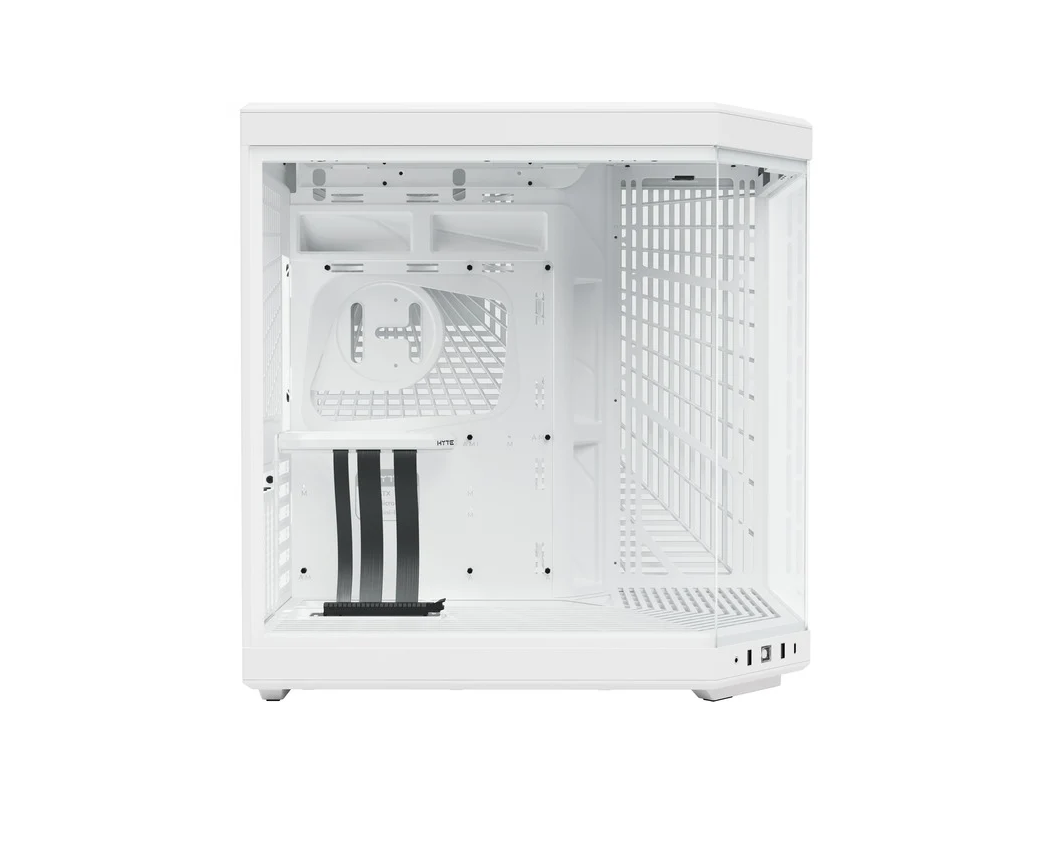 Gaming PC/ Hyte Y70/ Nvidia RTX 5060 + Ryzen 7 7800X3D