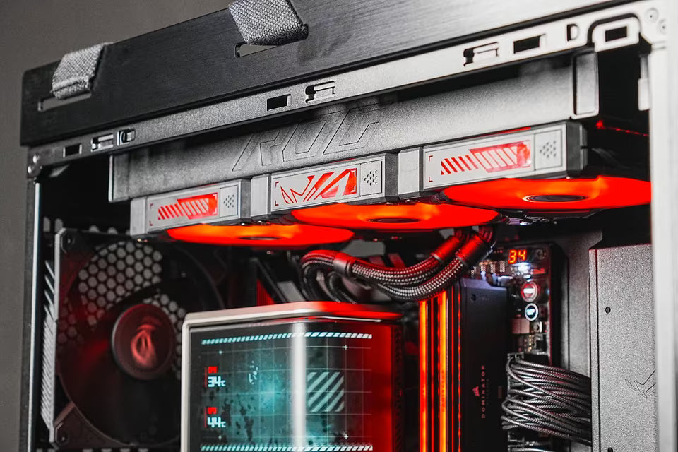 ASUS ROG Enthusiast Edition | RTX 5090 Astral | Ryzen 7 9800X3D