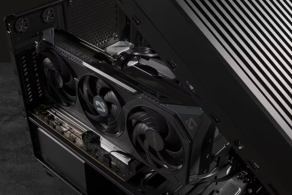 Gaming PC Ryzen 7 9800X3D | RTX 5070 Gaming OC
